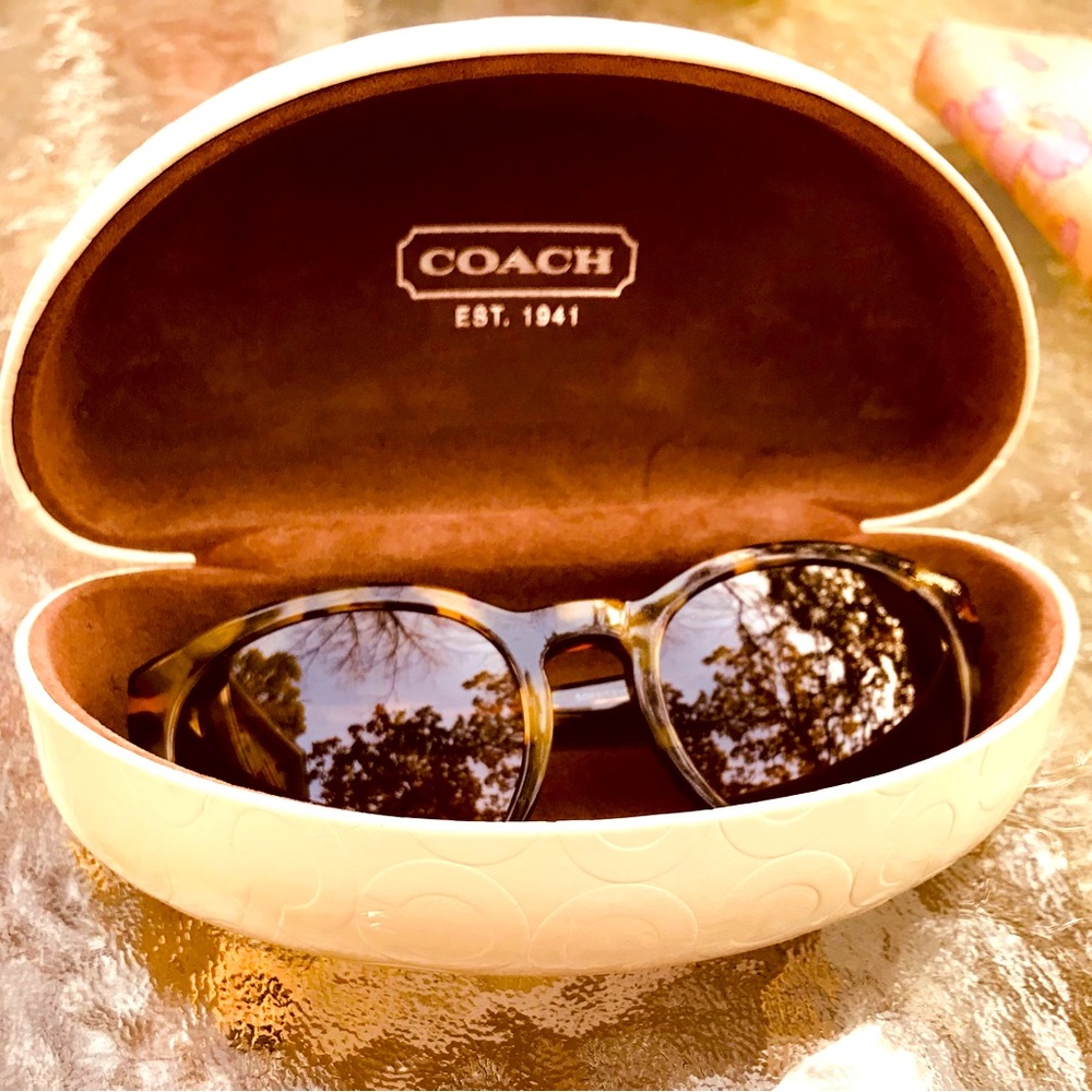 Coach set- sunglasses & flip flops 9.5